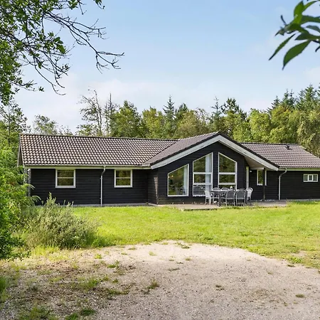 4 Bedroom Stunning In